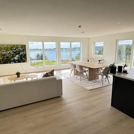 Apartment Exclusive Penthouse Near The Sea And Nature - Saebovik